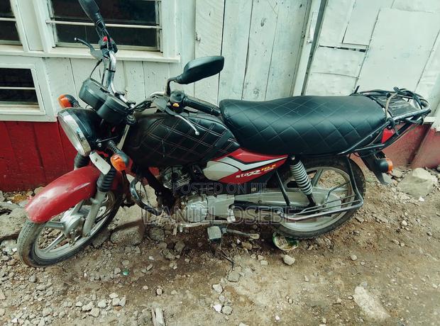 TVS HLX 125 2024 Red - thumbnail 3