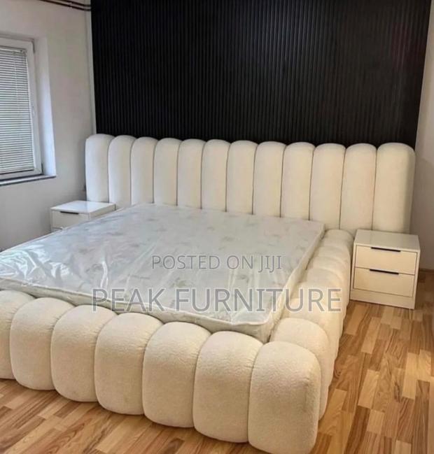 Luxury Extended Headboard Bubble Bed