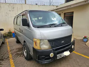 Nissan Caravan (Urvan) 2006 Grey