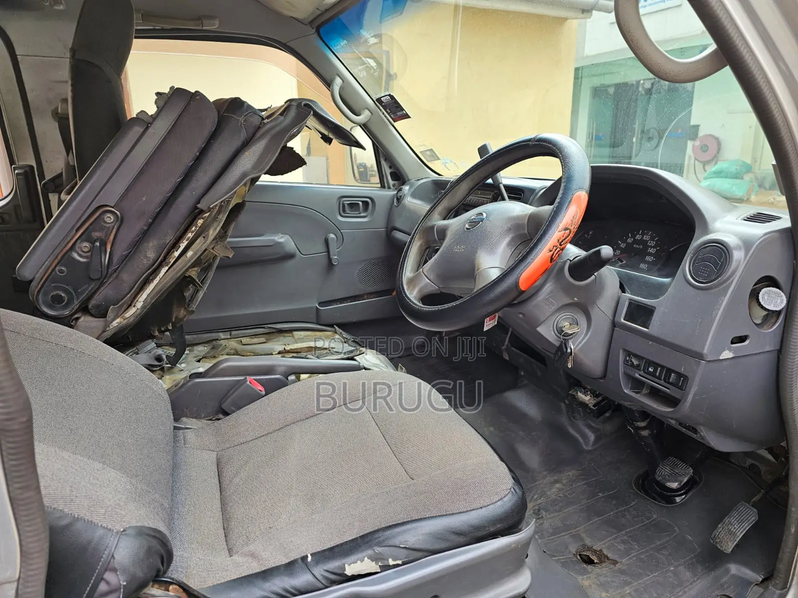 Nissan Caravan (Urvan) 2006 Grey