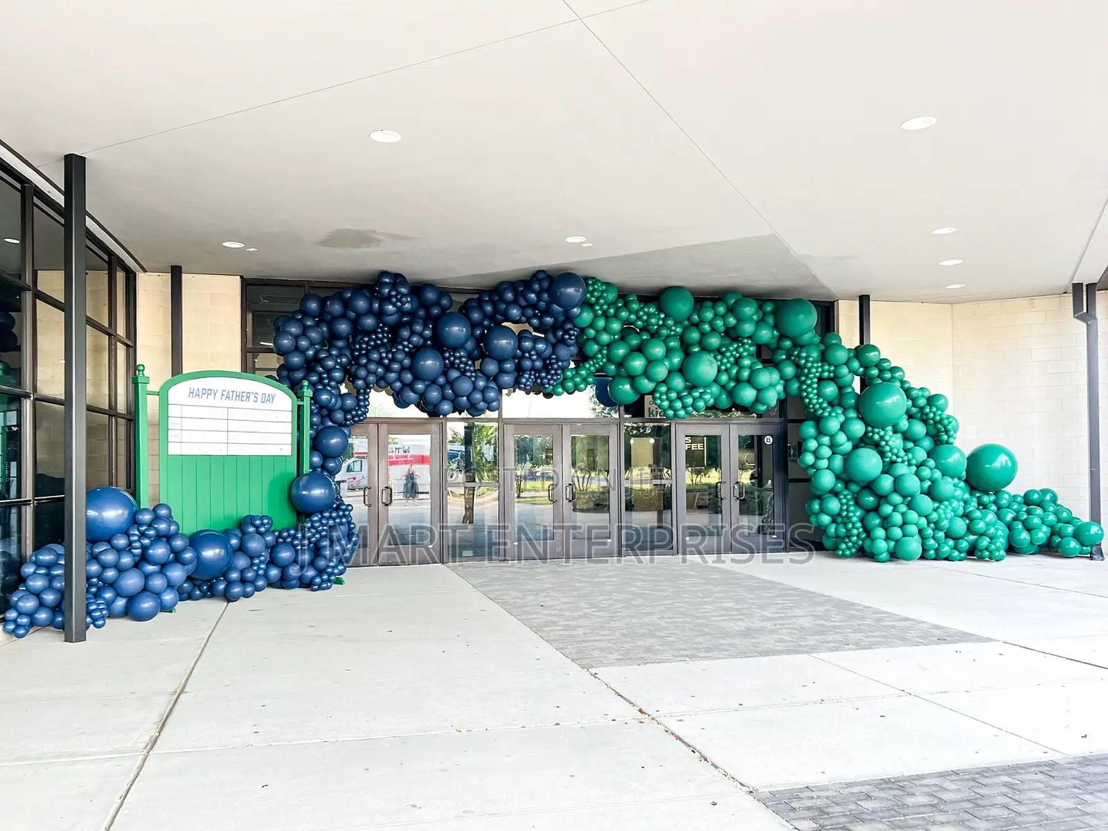 Large Scale Balloon Installations