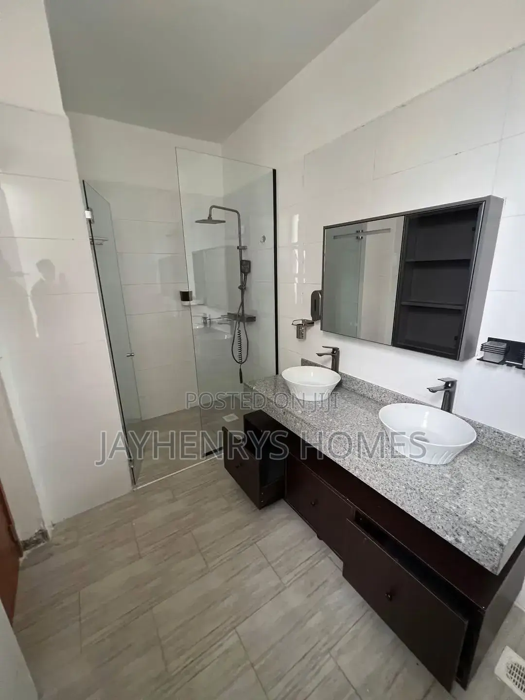 4bdrm House in Kamakis for rent