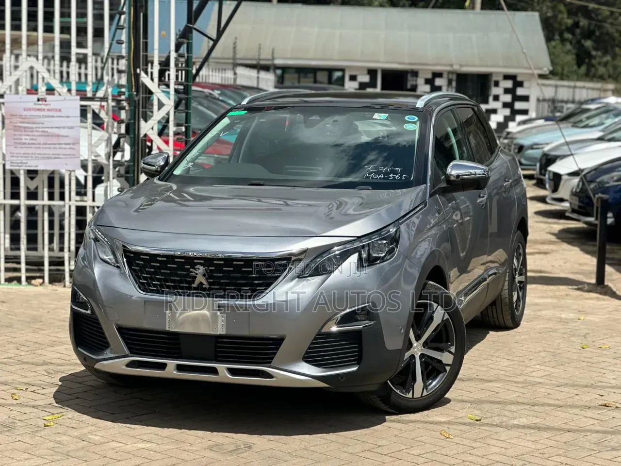 Peugeot 3008 2019 Silver