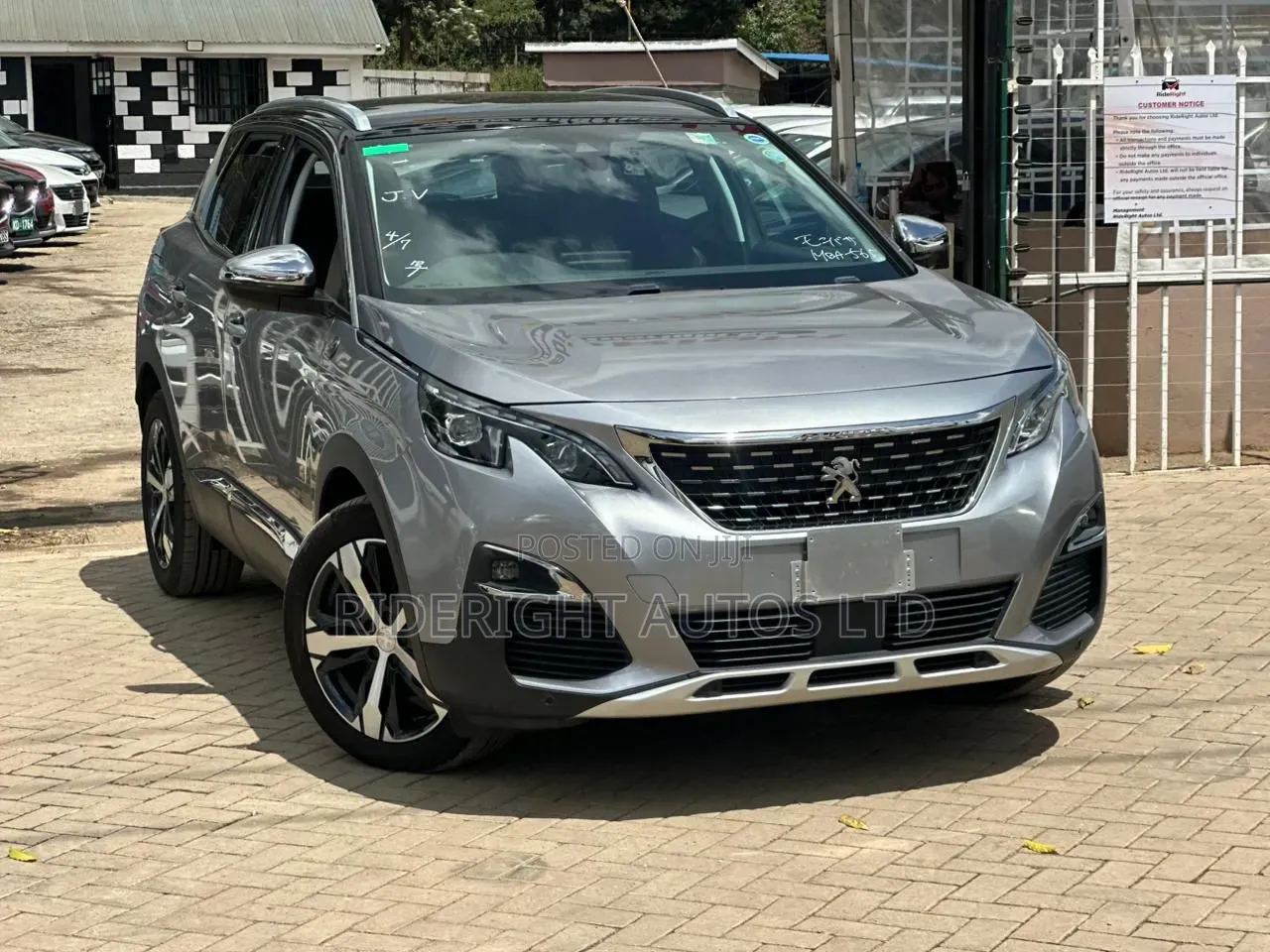 Peugeot 3008 2019 Silver