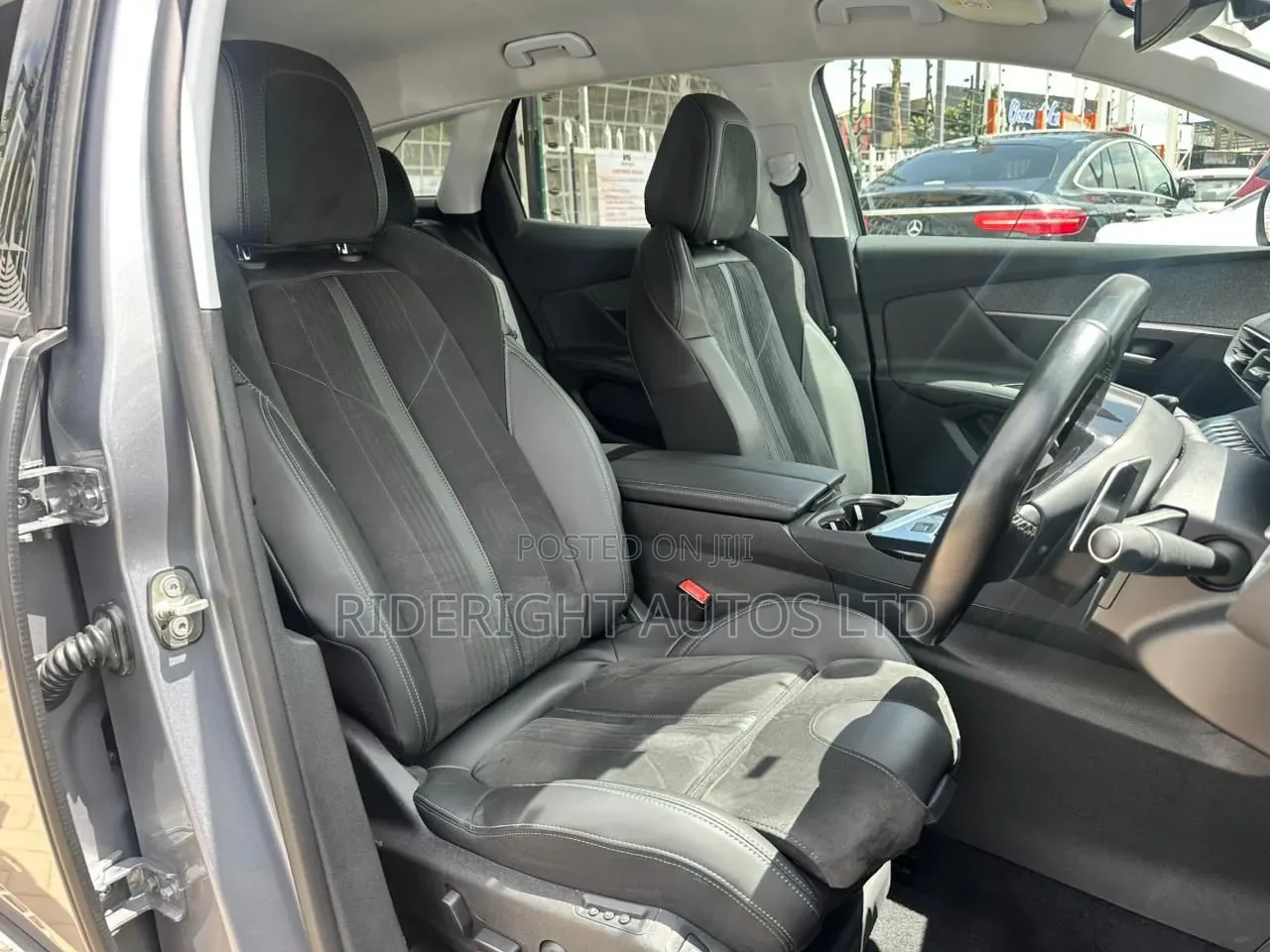 Peugeot 3008 2019 Silver