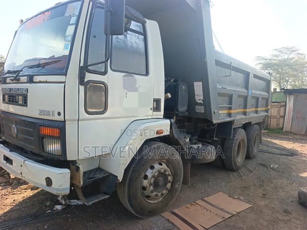 Ashok Leyland 2518i
