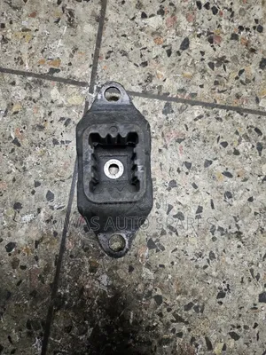 Nissan Note E12 Gearbox Mountain