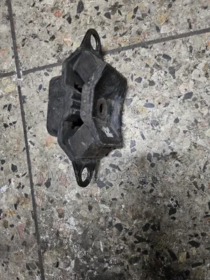 Nissan Note E12 Gearbox Mountain