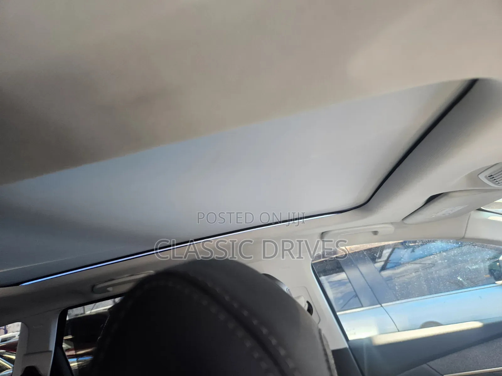 Peugeot 5008 2019 Green