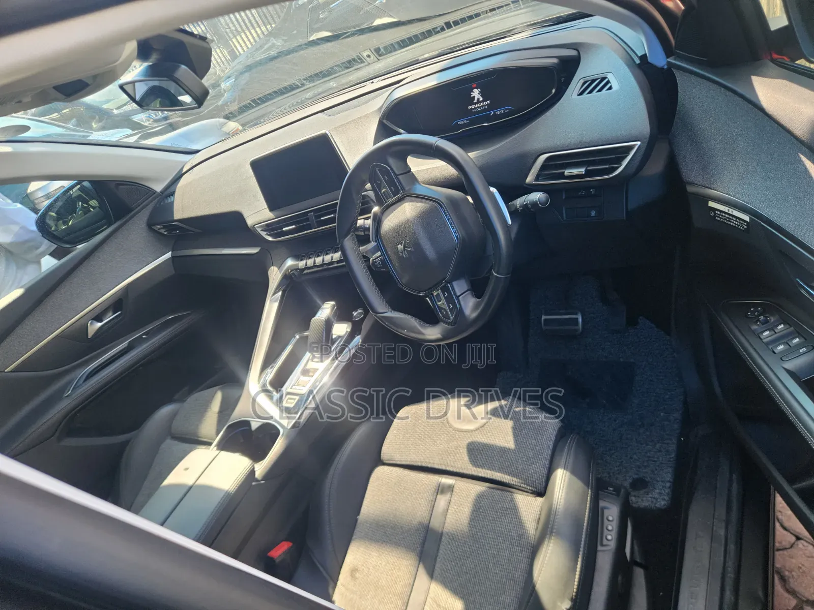 Peugeot 5008 2019 Green
