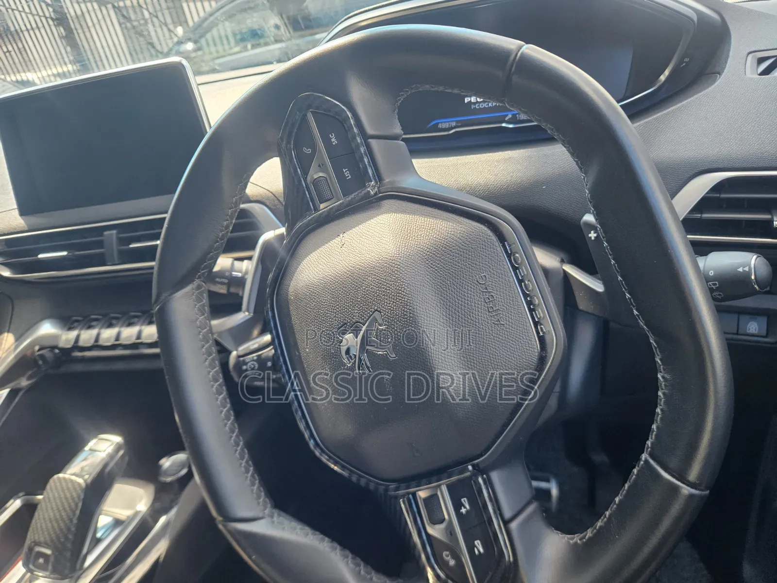 Peugeot 5008 2019 Green