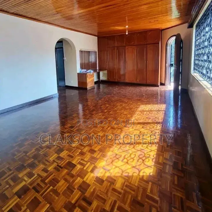 5bdrm Townhouse / Terrace in Kilimani, Hurlingham for rent