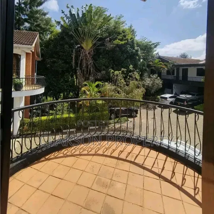 5bdrm Townhouse / Terrace in Kilimani, Hurlingham for rent