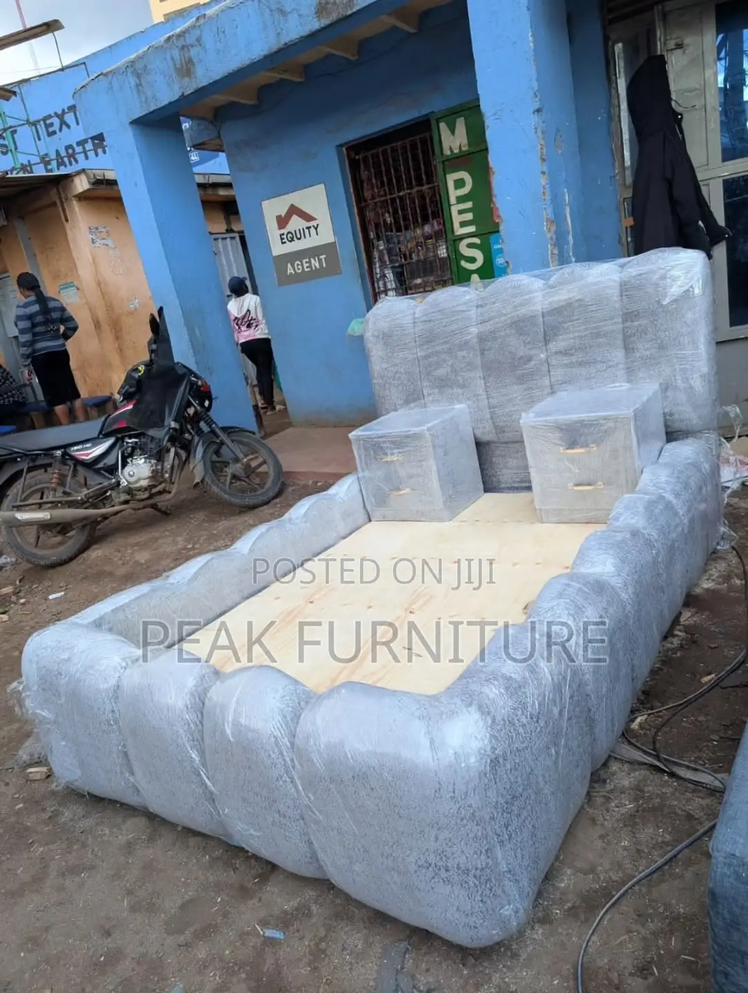 Queen Size Modern Bed