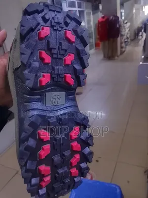 Anti Slip Skyview Quality Boots