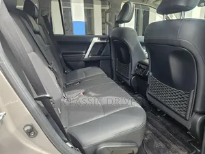 Toyota Land Cruiser Prado 2021 Gray