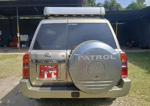 Nissan Patrol 2010 Beige