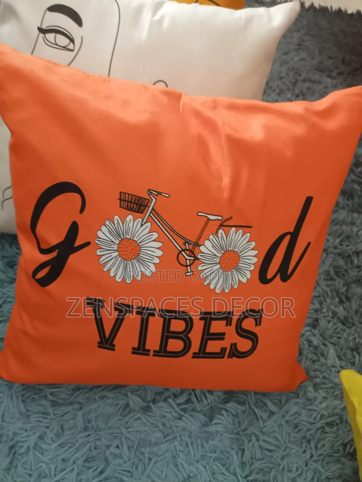 Good Vibes Throwpillow Case