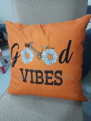 Good Vibes Throwpillow Case