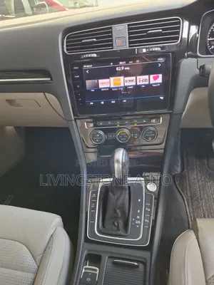 Volkswagen Golf 2019 Pearl