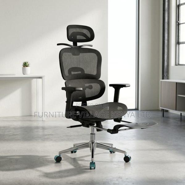 Home Mesh Chair With Footrest. - thumbnail 2