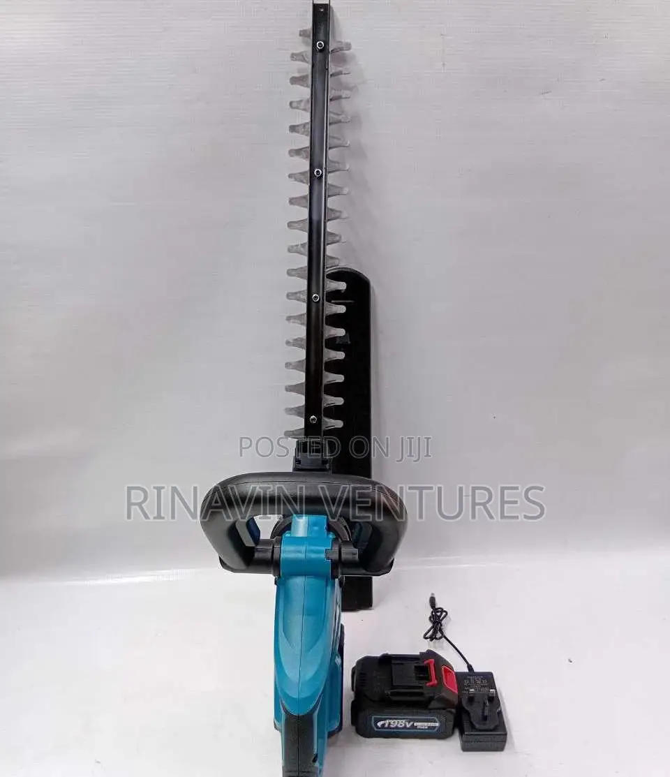 Makita Cordless Hedge Trimmer