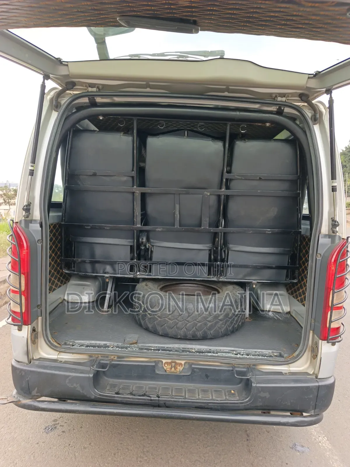 Toyota HiAce 2015 Grey