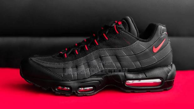 Black Nike Airmax 95 Quality Sneakers