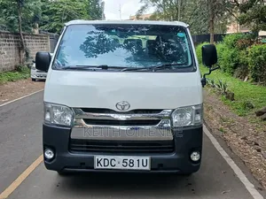 Toyota HiAce 2014 White