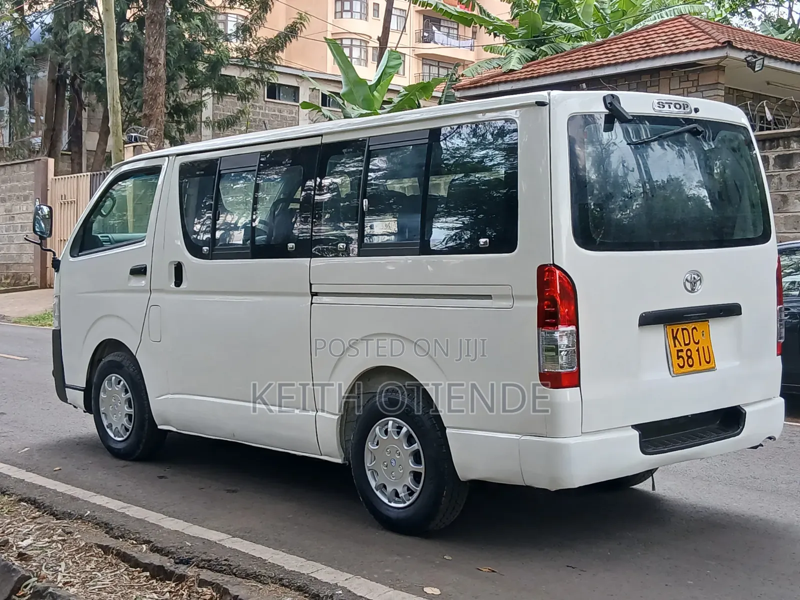 Toyota HiAce 2014 White