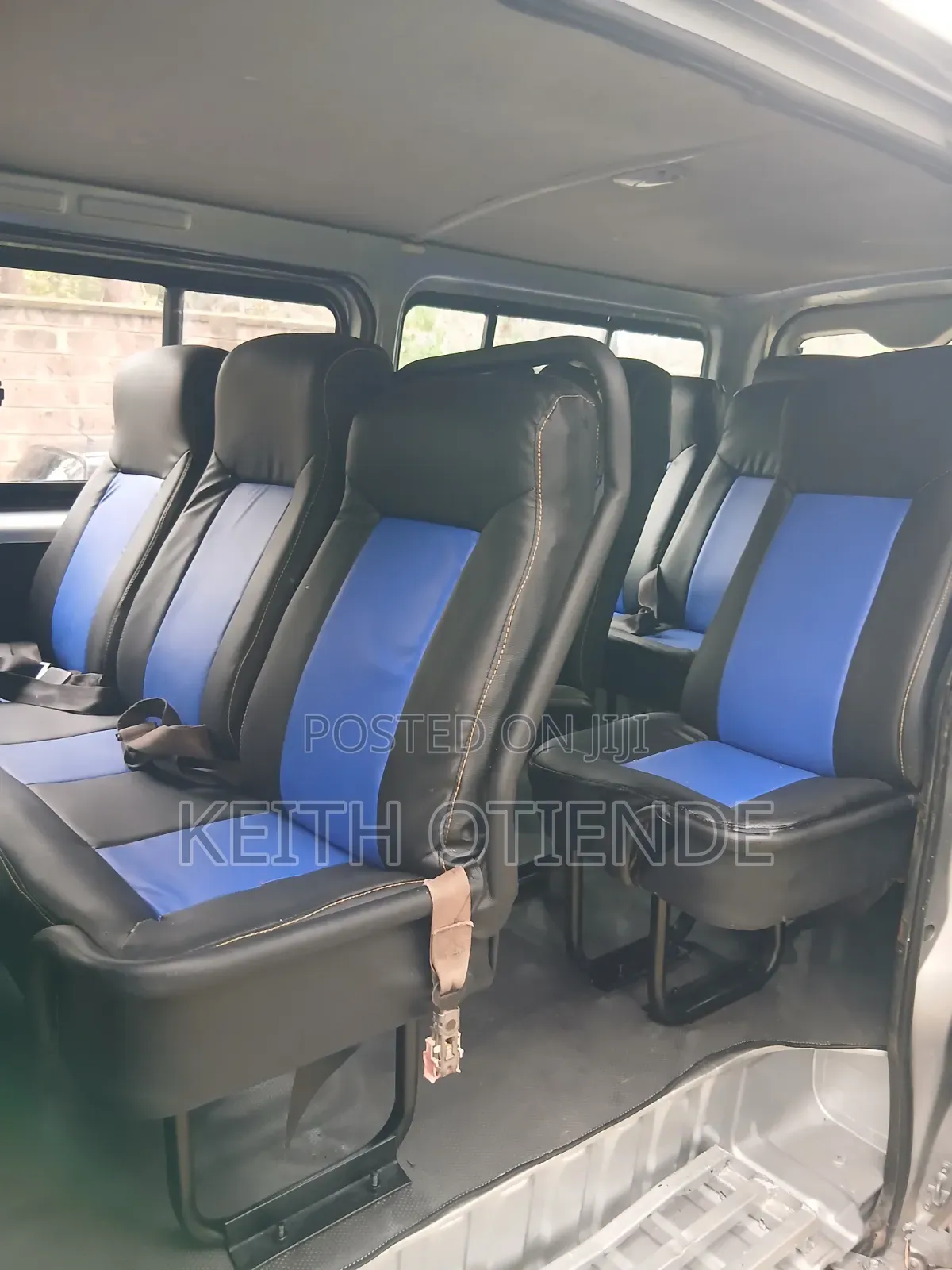 Toyota HiAce 2013 Silver