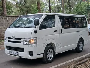 Toyota HiAce 2014 White