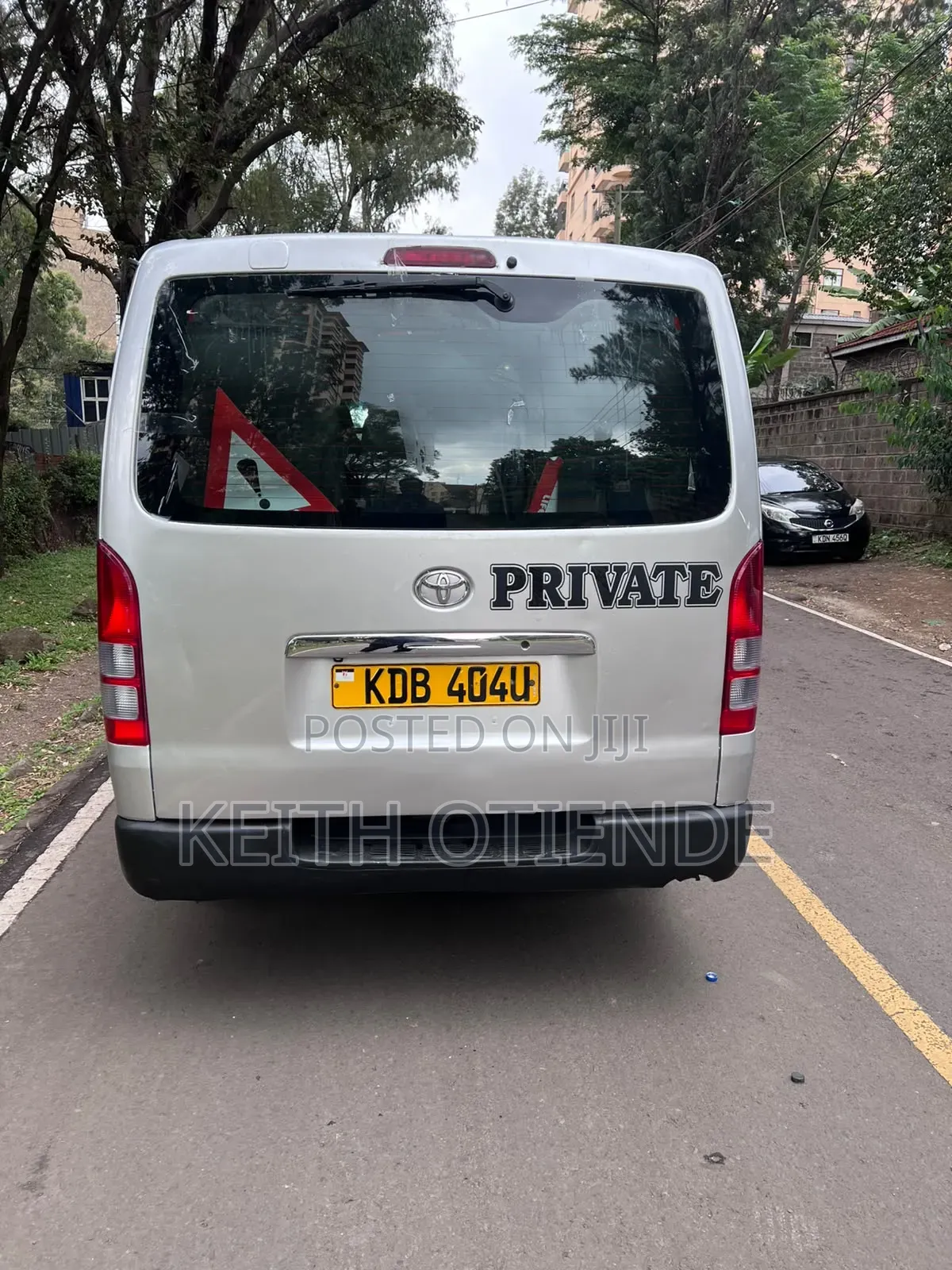 Toyota HiAce 2014 Silver