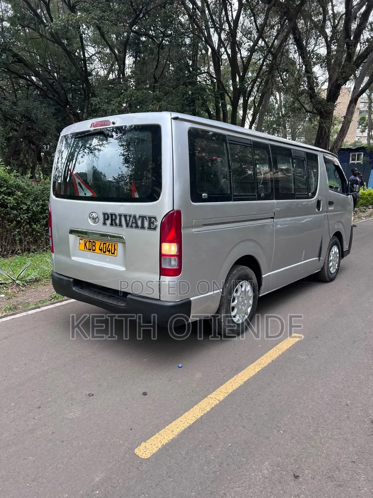 Toyota HiAce 2014 Silver