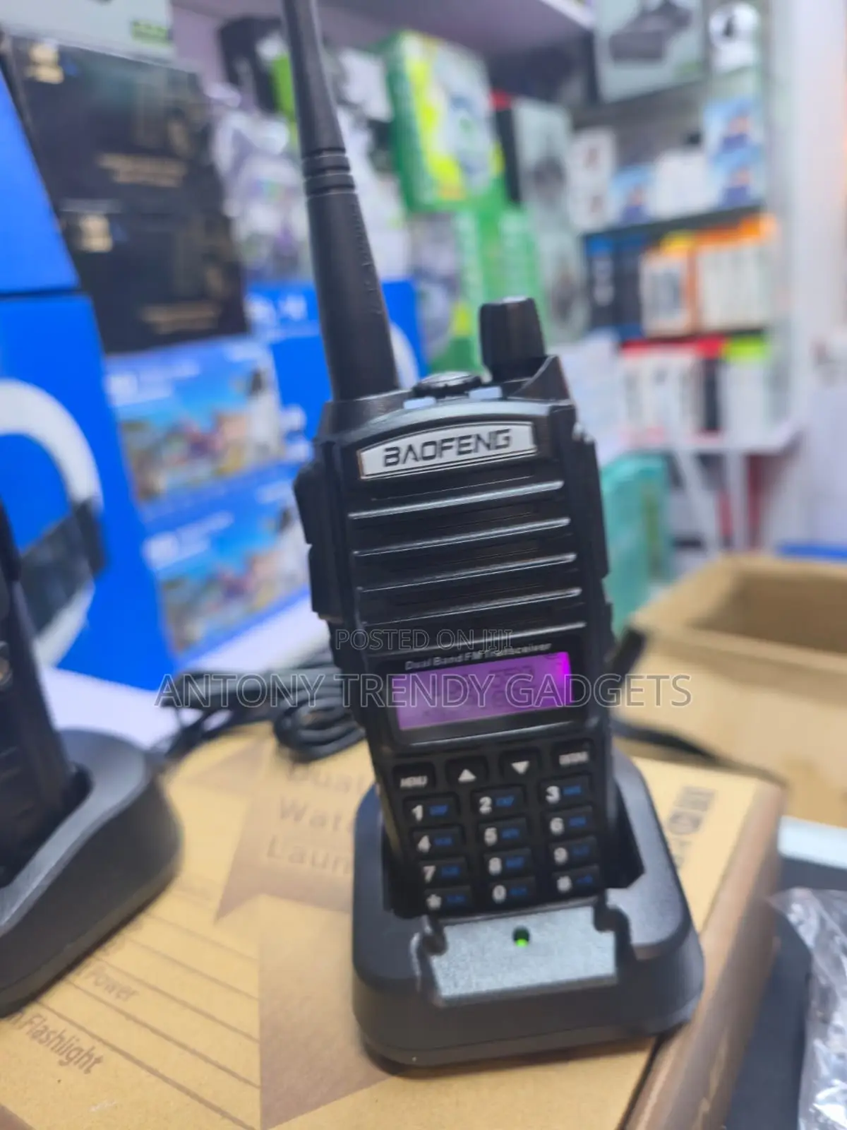 Baofeng Uv-82 Dual Band Walkie Talkie 128 Channel Radio