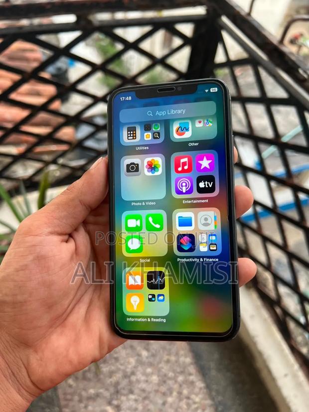 Apple iPhone X 64 GB Black