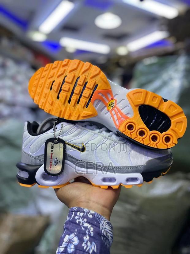 Sneakers Tn