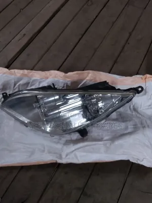 Mitsubishi Colt 8pin Non Xenon Headlight