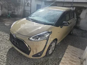 Toyota Sienta 2020