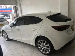 Mazda Axela 2015 White