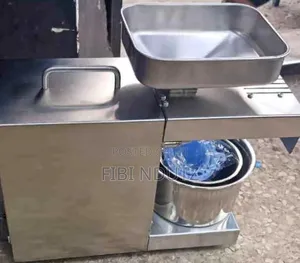 5kg Per Hour Capacity Oil Press Machine/610w Oil Press