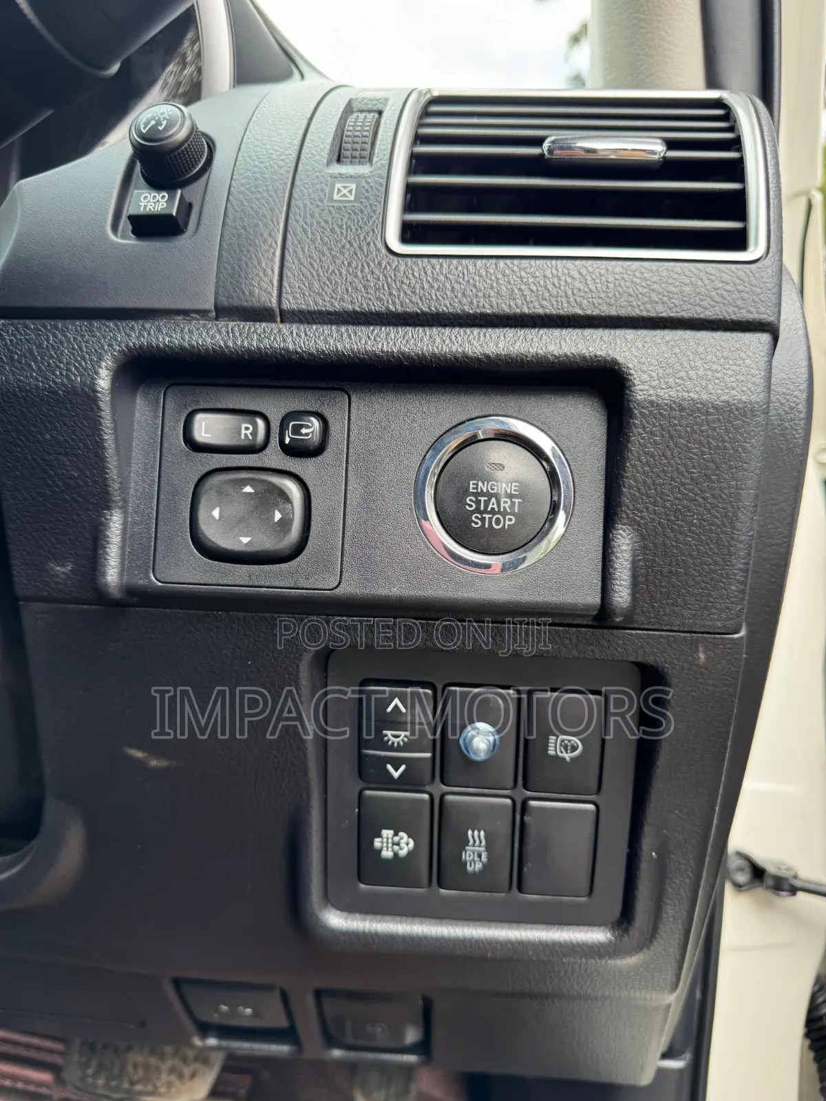 Toyota Land Cruiser Prado 2016 White