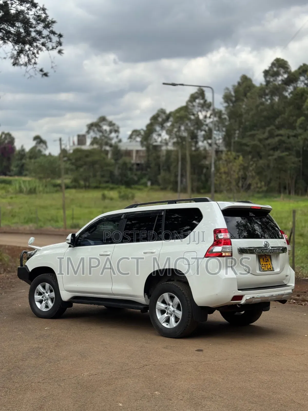 Toyota Land Cruiser Prado 2016 White