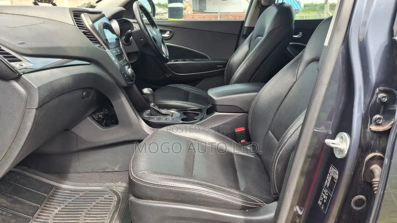 Hyundai Santa Fe 2015 Blue