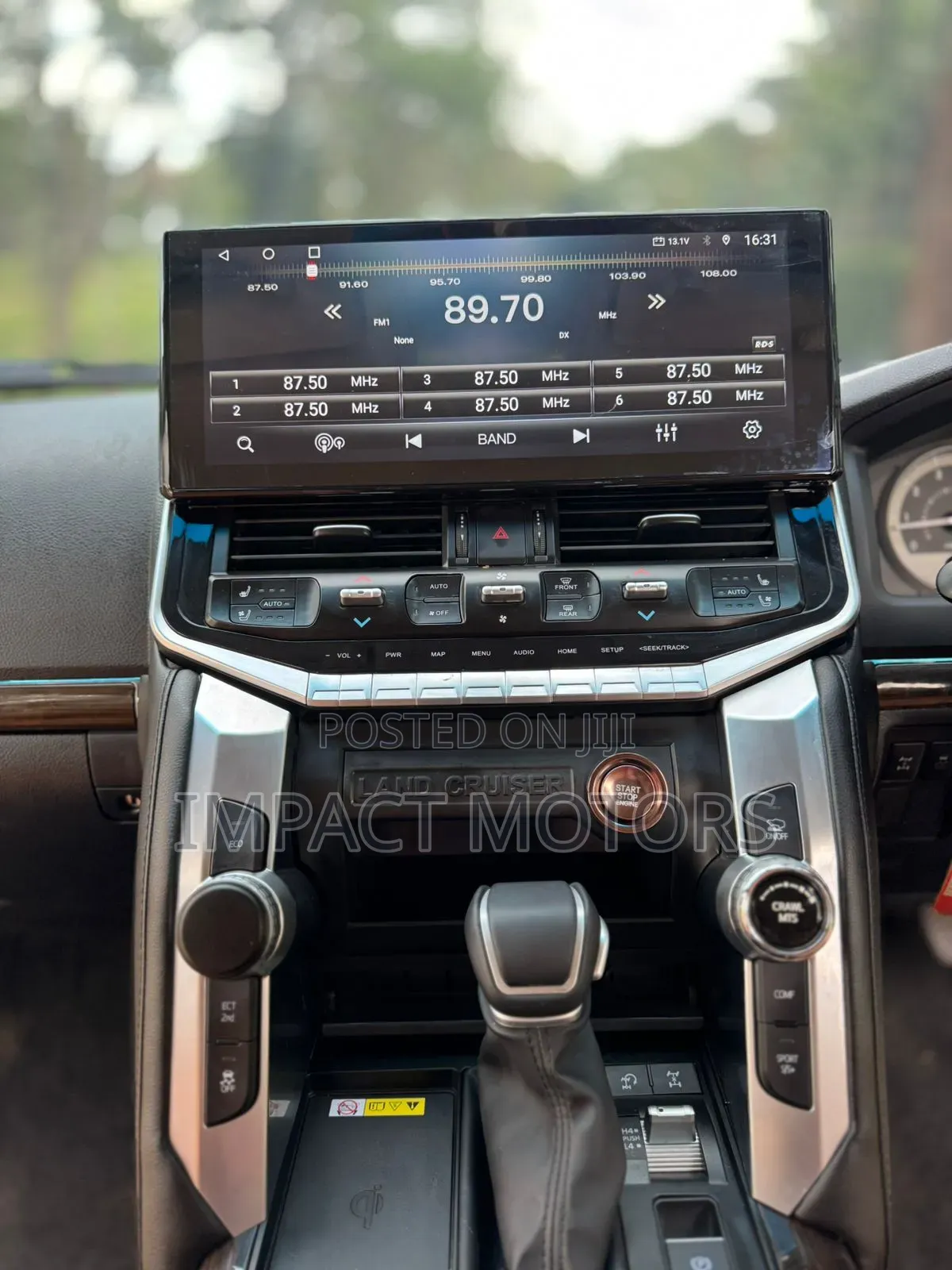 Toyota Land Cruiser Prado 2012 Pearl