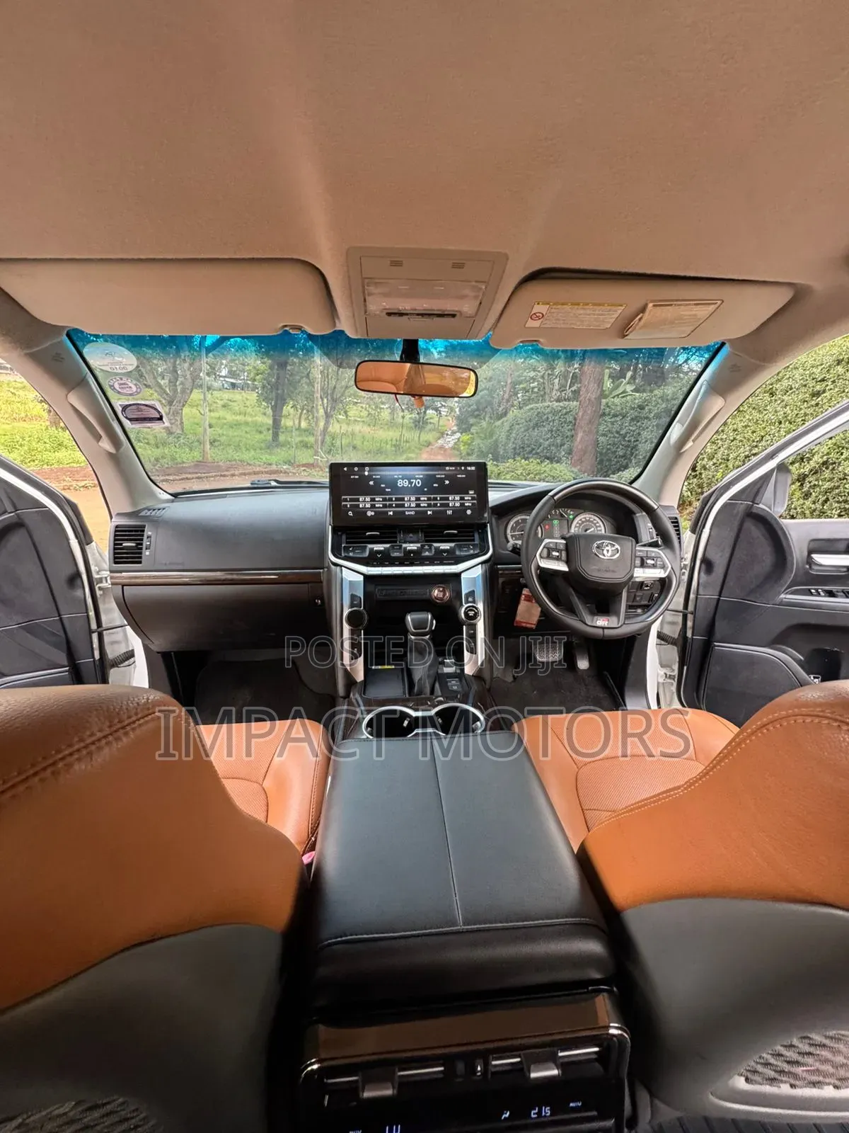Toyota Land Cruiser Prado 2012 Pearl