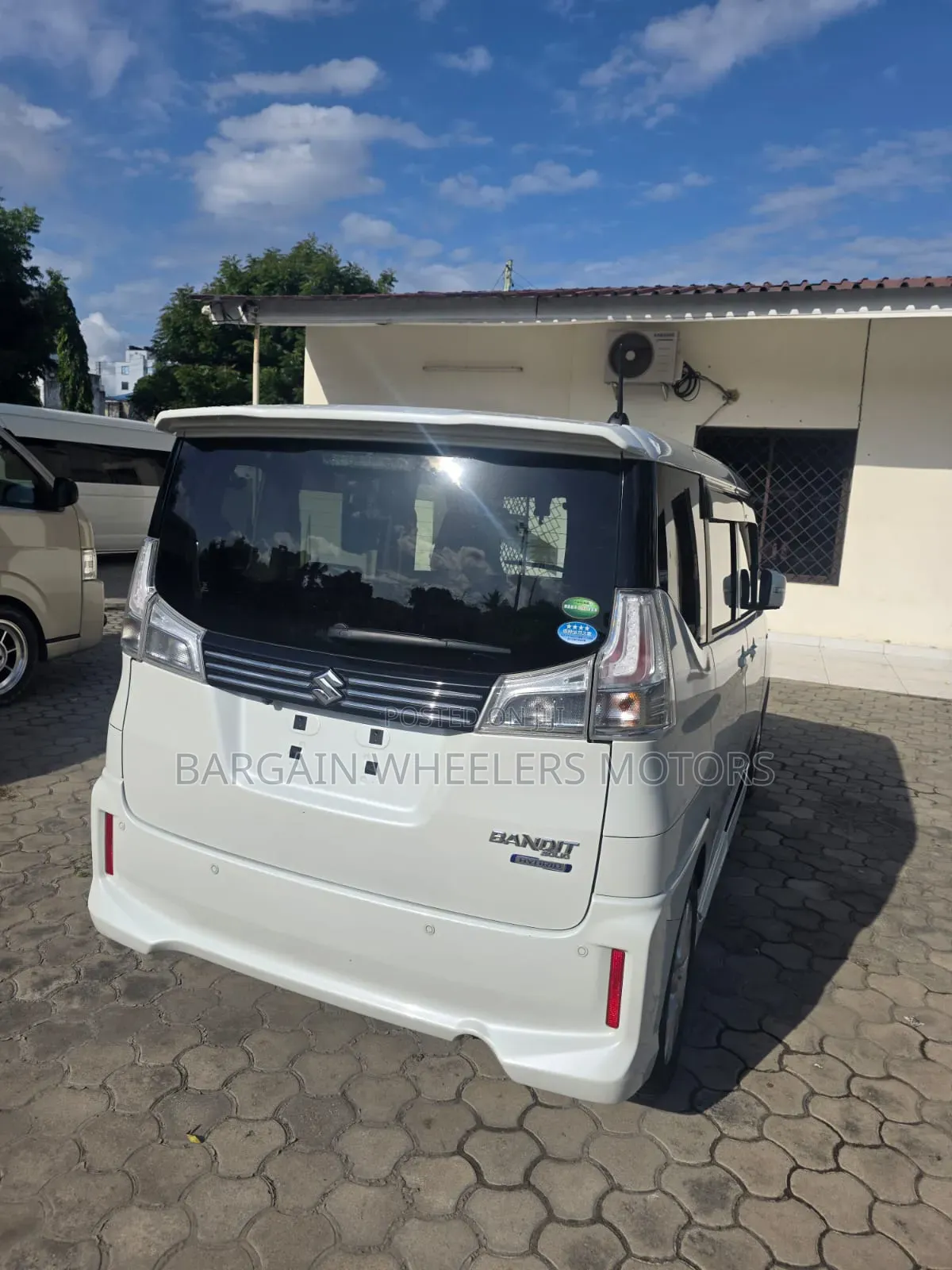 Suzuki Bandit 2019 White