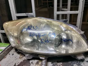 Toyota Auris Headlight Non Xenon