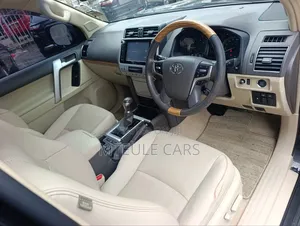 Toyota Land Cruiser Prado 2017 Black
