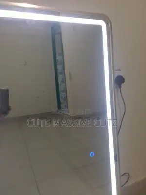 Mirror For Salon Kinyozi That Uses Electricity
